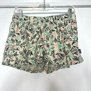 Patagonia Women's 2.5" Barely Baggies Geometric Print Shorts Size Medium